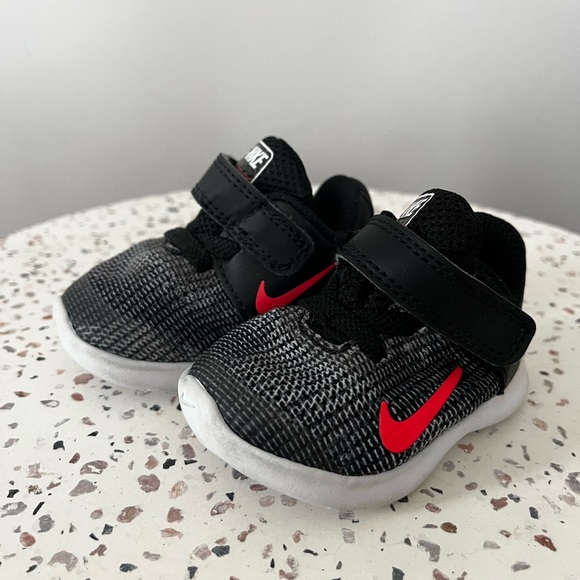 Nike FLEX RN 2018 Baby Girl Black US Size 2C AH3441-001 Athletic Shoes - Picture 3 of 5